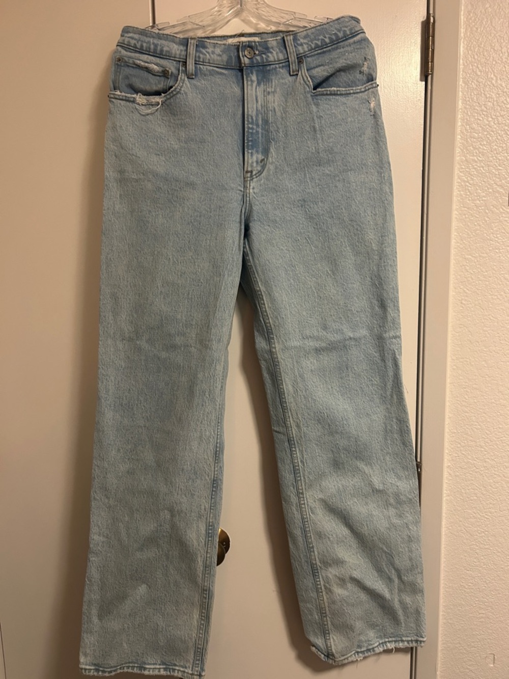 Abercrombie & Fitch Light Blue High-Rise Relaxed Jeans 30 long